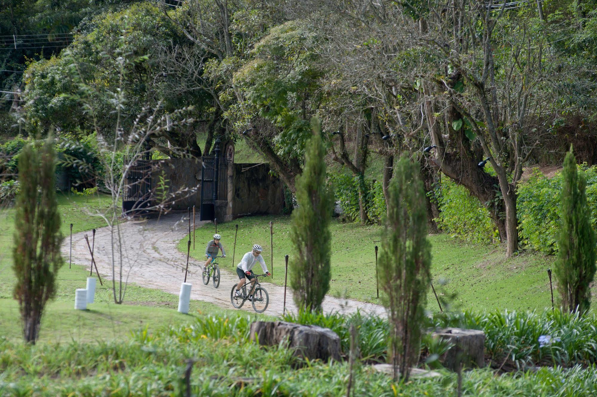 Pousada Les Roches Itaipava エクステリア 写真